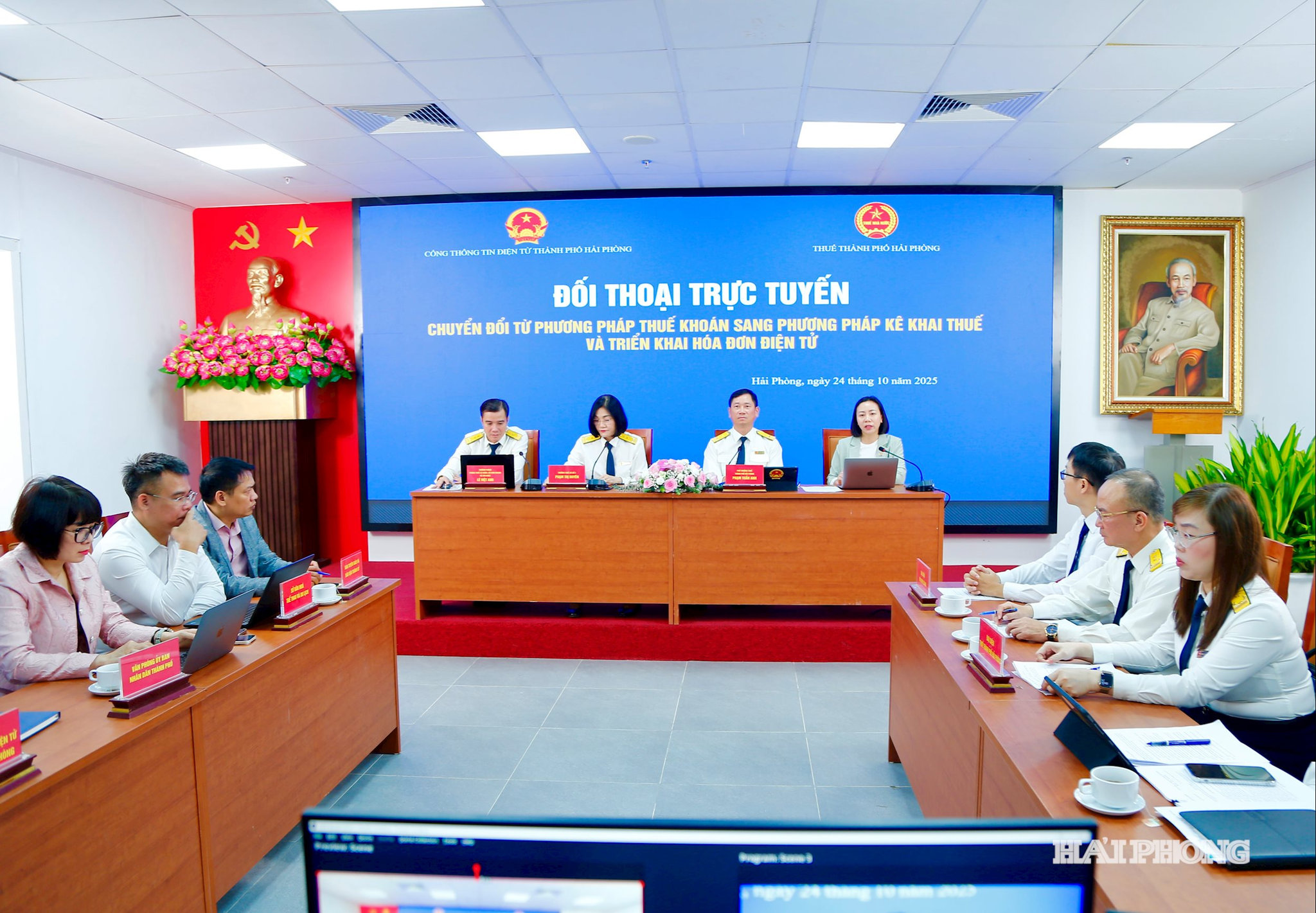 Quang cảnh Đối thoại trực tuyến.