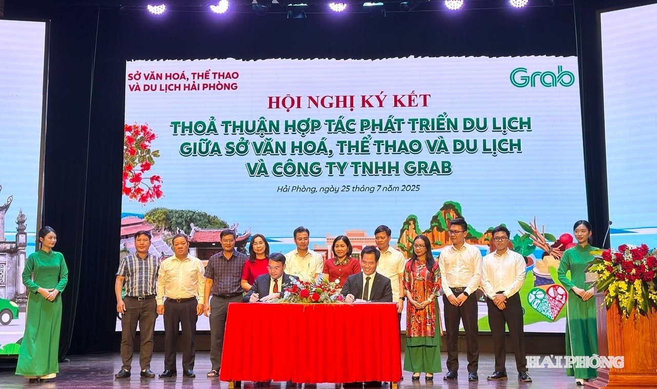 Sở Văn hóa, Thể thao và Du lịch, Công ty TNHH Grab (Grab Việt Nam) ký thỏa thuận hợp tác xúc tiến quảng bá du lịch Hải Phòng (ảnh cơ sở cung cấp).