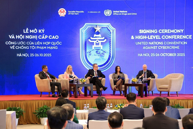 Các đại biểu thảo luận tại Hội thảo cấp cao thao-luan-cap-cao-cong-uoc-ha-noi-3.jpg