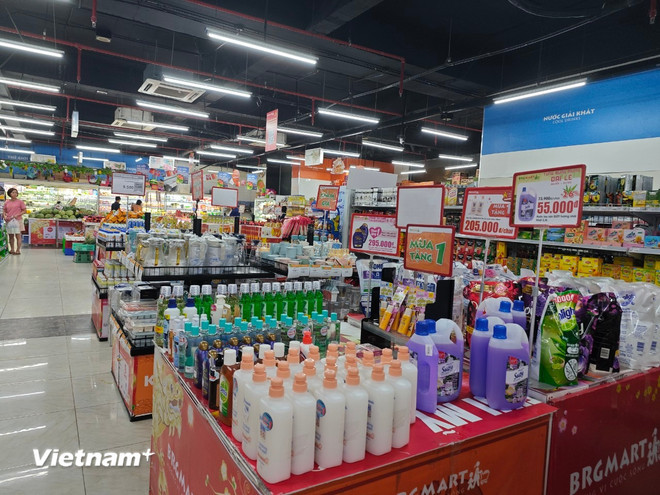 Lạm phát phần lớn vẫn trong tầm kiểm soát. (Ảnh: Vietnam+) vnp-st4.jpg