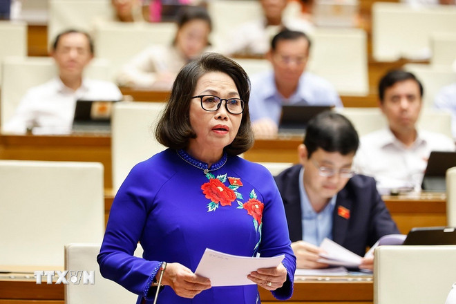 Đại biểu Quốc hội TP Hồ Chí Minh Nguyễn Thị Yến phát biểu. (Ảnh: Doãn Tấn/TTXVN) ttxvn-quoc-hoi-tiep-tuc-thao-luan-ve-ket-qua-thuc-hien-ke-hoach-phat-trien-kinh-te-xa-hoi-nam-2025.jpg