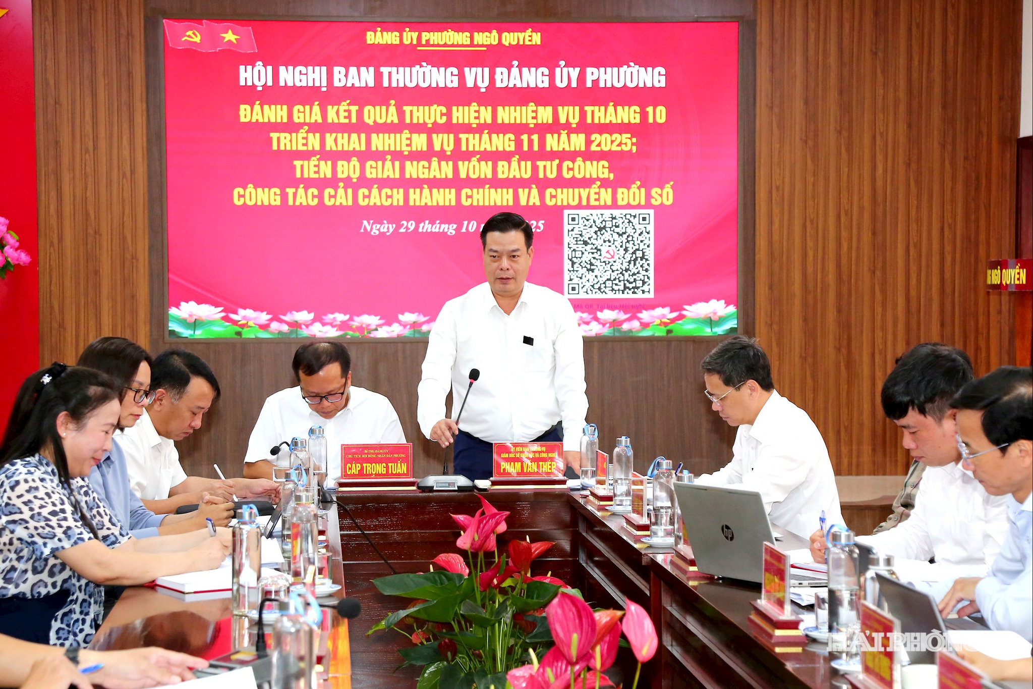 Đồng chí Phạm Văn Thép, ủy viên BTV, Giám đốc Sở Khoa học và Công nghệ phát biểu