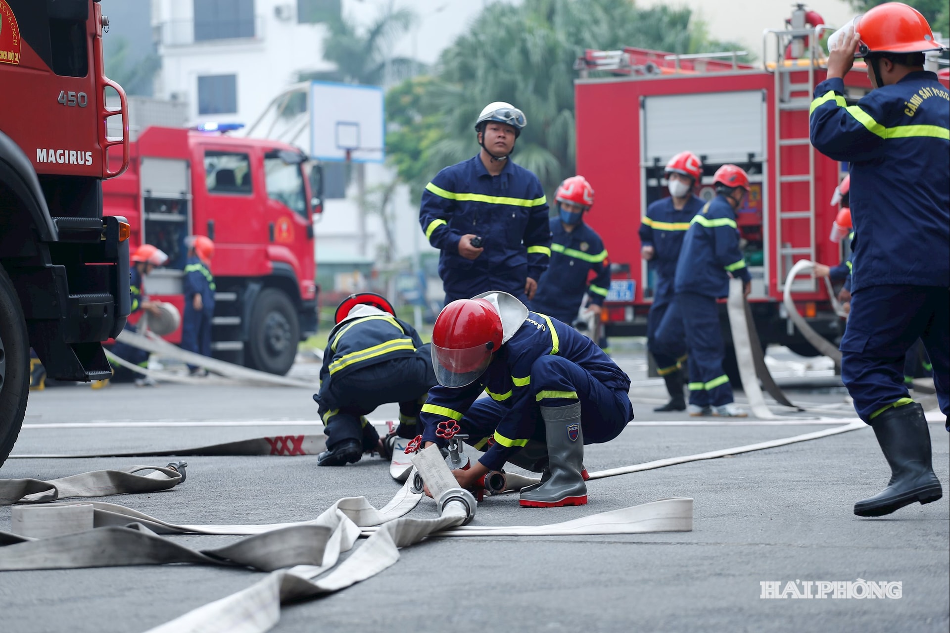 অগ্নিনির্বাপণ পরিকল্পনা বাস্তবায়নের জন্য ফায়ার পুলিশ বিভাগ (সিটি পুলিশ) দ্রুত গঠন এবং সরঞ্জাম মোতায়েন করে।