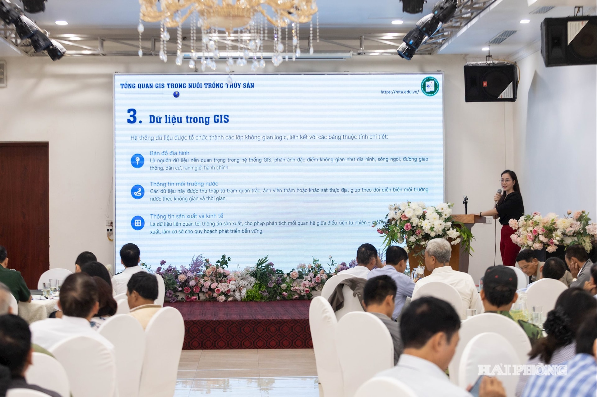 Giảng viên Tô Thị Phượng (Trường Đại học Thành Đông) giới thiệu Hệ thống thông tin địa lý (GIS) trong nuôi trồng thủy sản.