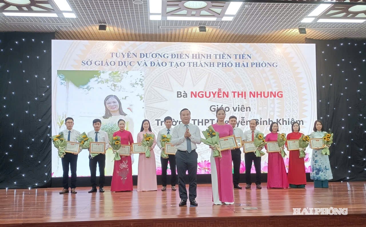 co-nhung3.jpg