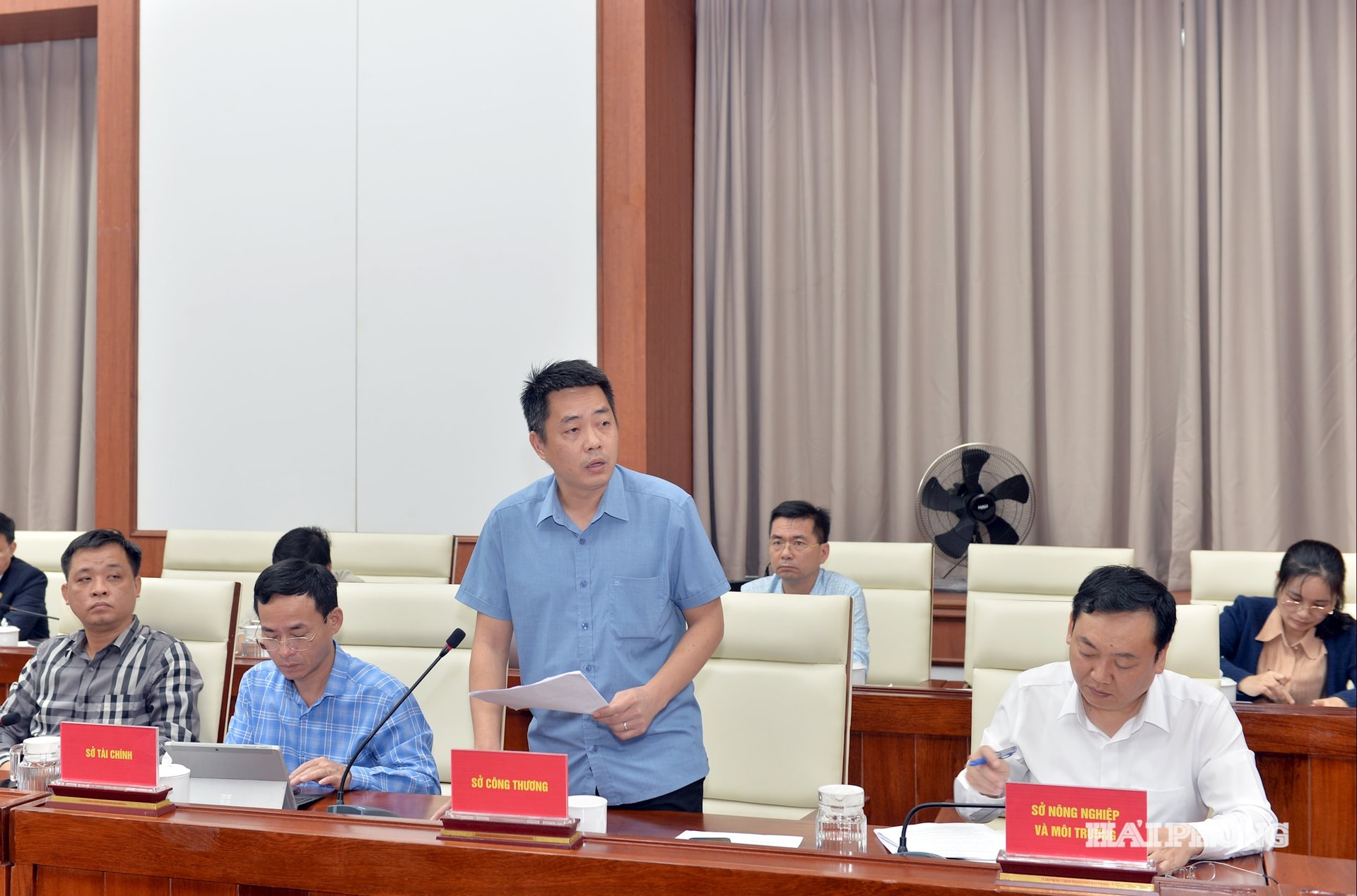 Byens industri- og handelsavdeling rapporterer om fremdriften i gjennomføringen av investeringsprosjekter for å bygge teknisk infrastruktur for industriklynger: An Tho, Chien Thang, Dung Tien - An Bien, An Phu