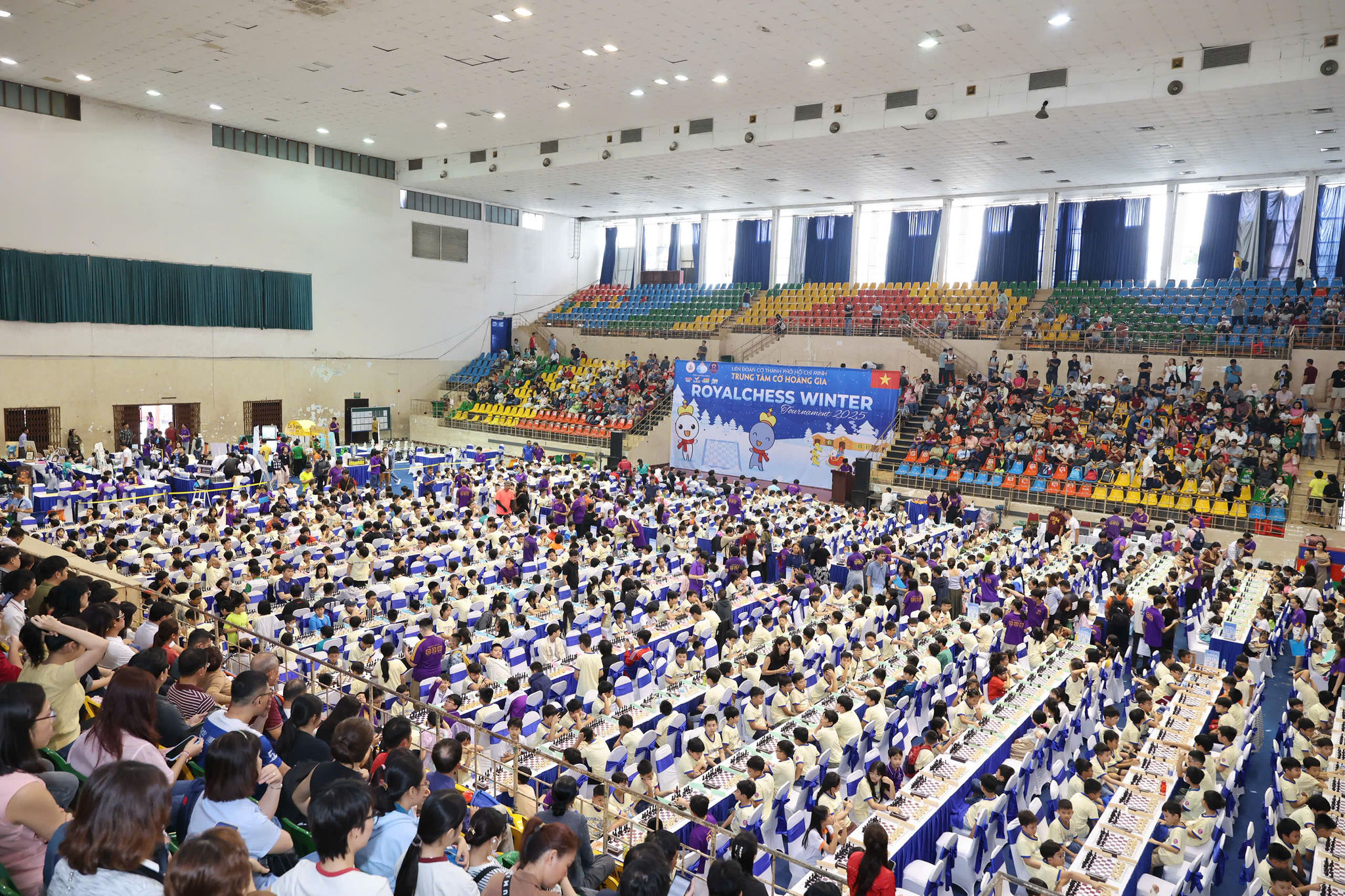 Hàng ngàn kỳ thủ tranh tài ở giải cờ vua hàng đầu TP.HCM - Ảnh 3. Hàng ngàn kỳ thủ tranh tài ở giải cờ vua hàng đầu TP.HCM - Ảnh 3.