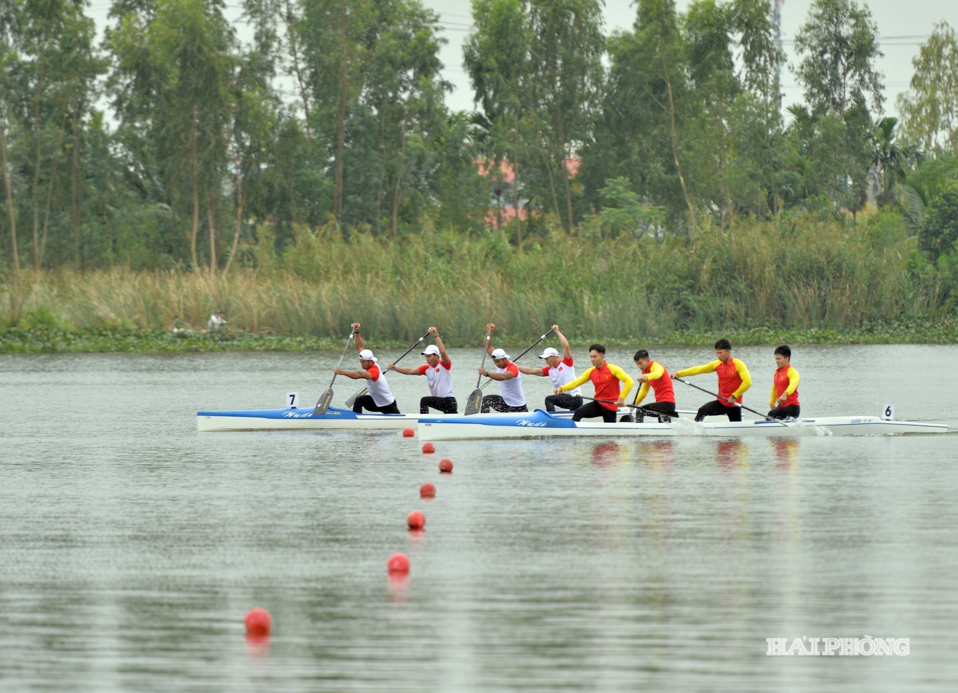 dua-thuyen-2.jpg
