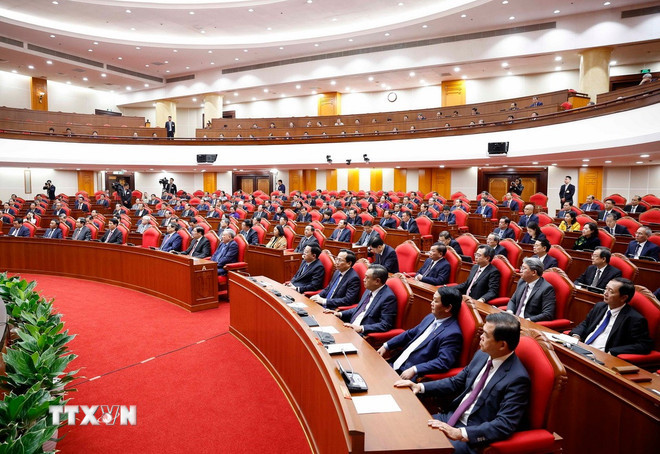 Các đại biểu dự phiên bế mạc Hội nghị lần thứ 14 Ban Chấp hành Trung ương Đảng khóa XIII. (Ảnh: Thống Nhất/TTXVN) ttxvn-0611-be-mac-hoi-nghi-trung-uong-3.jpg