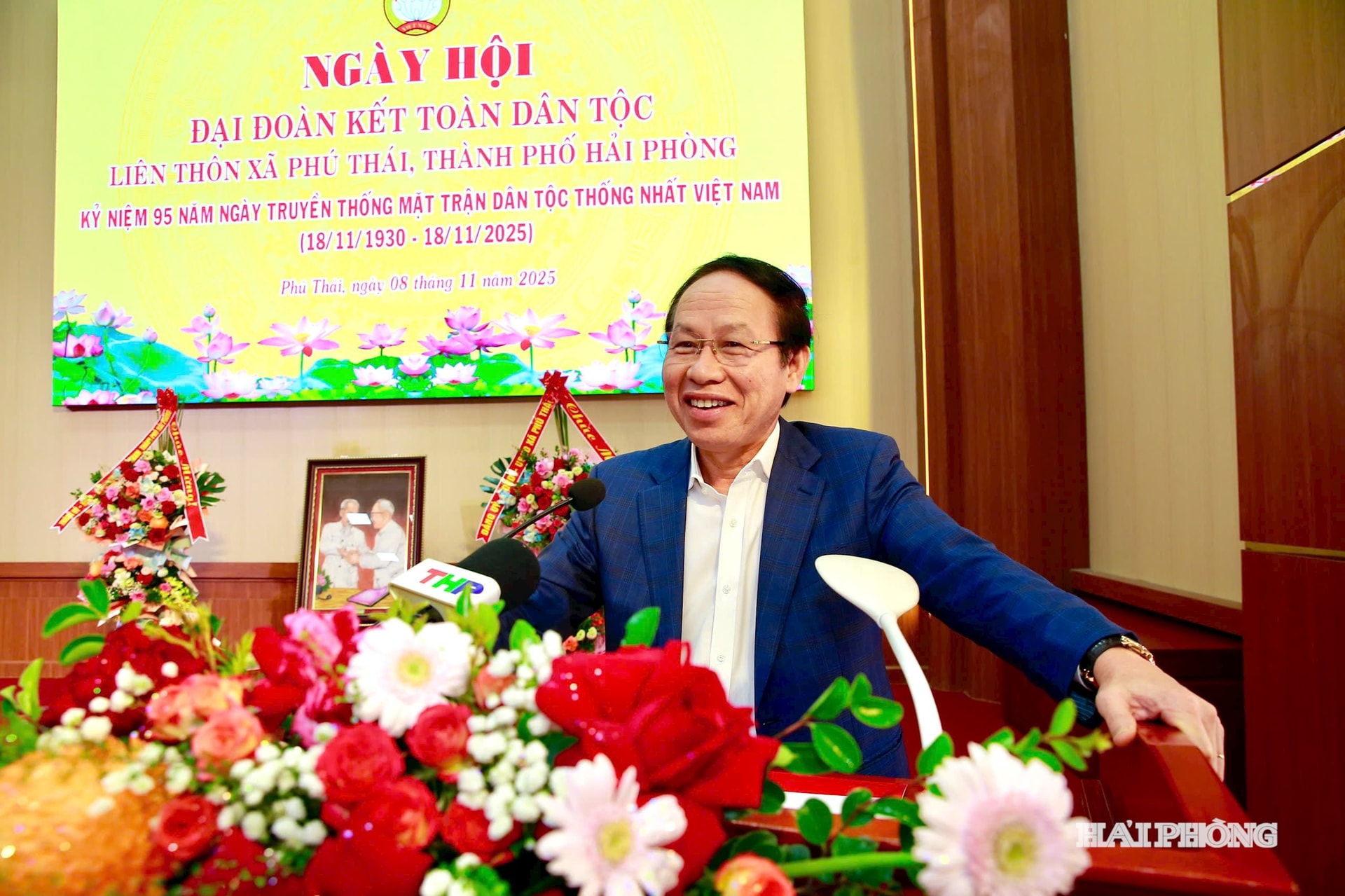 Đồng chí Bí thư Thành ủy Lê Tiến Châu phát biểu tại ngày hội.