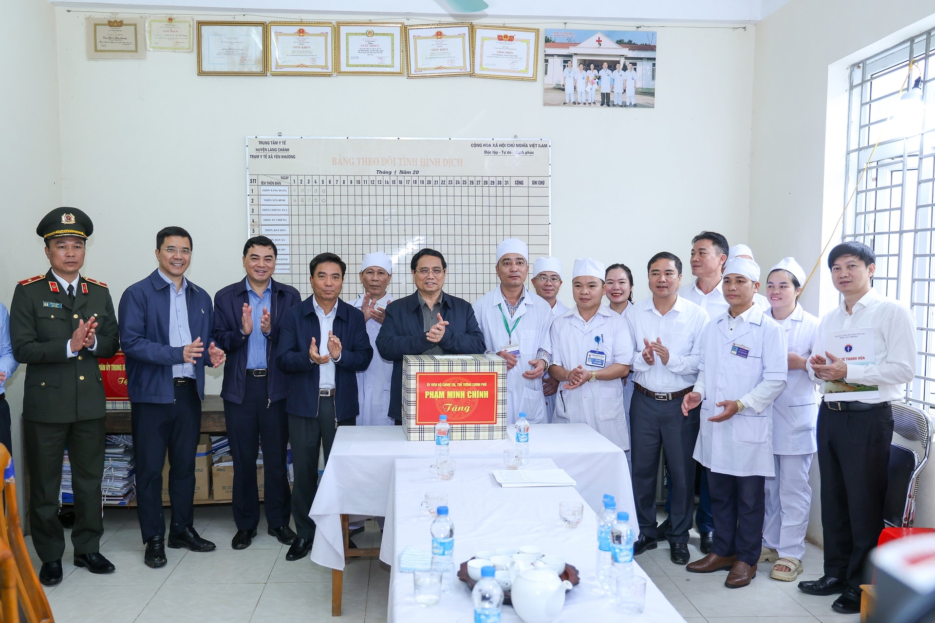 Thủ tướng đề nghị xây dựng Thủ tướng đề nghị xây dựng