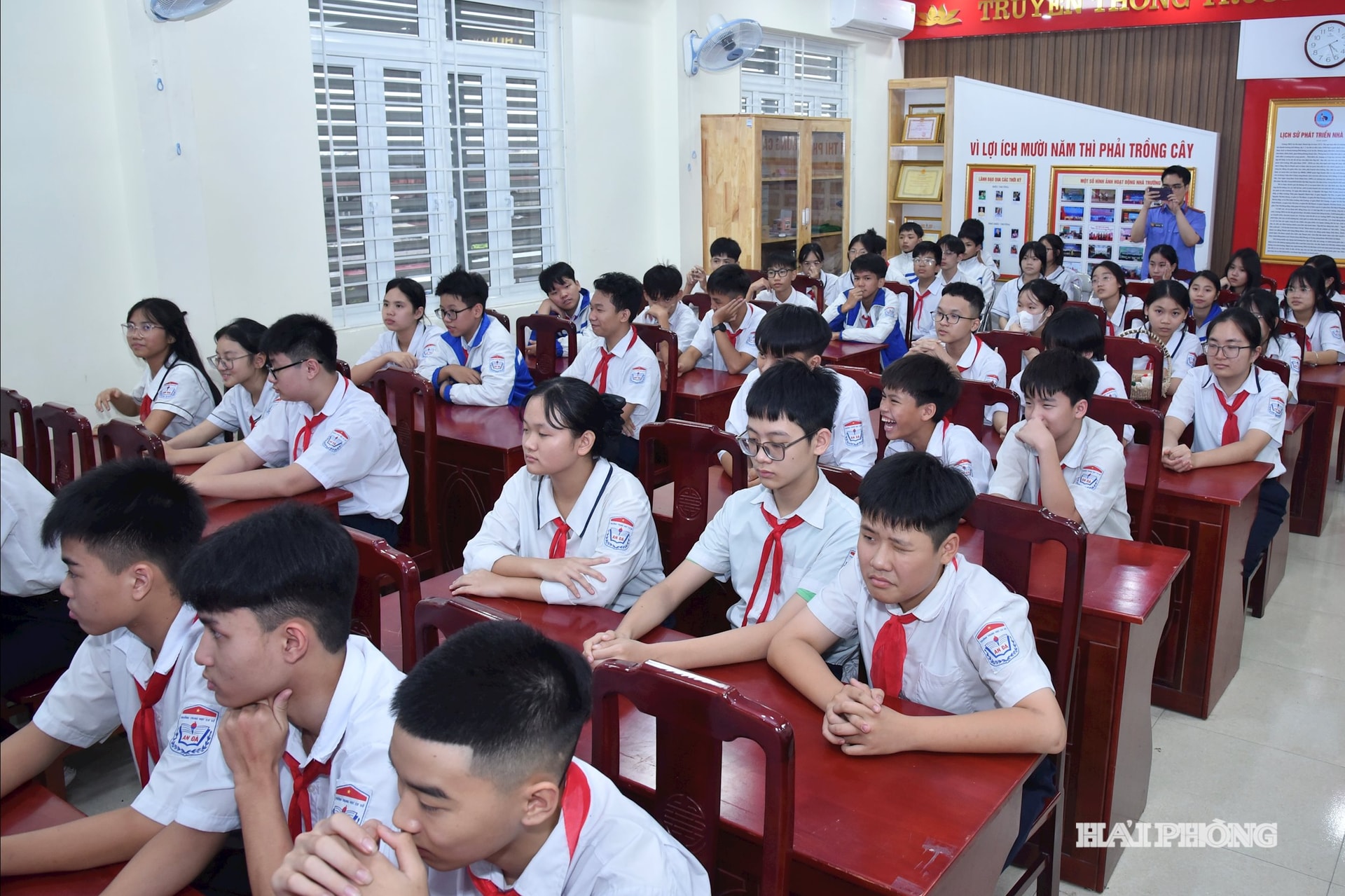 Học sinh Trường THCS An dự chương trình.