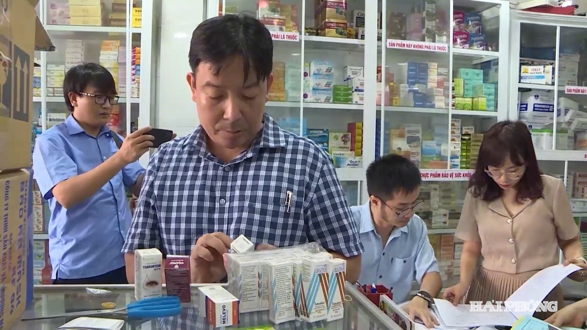 khang khang sinh 2