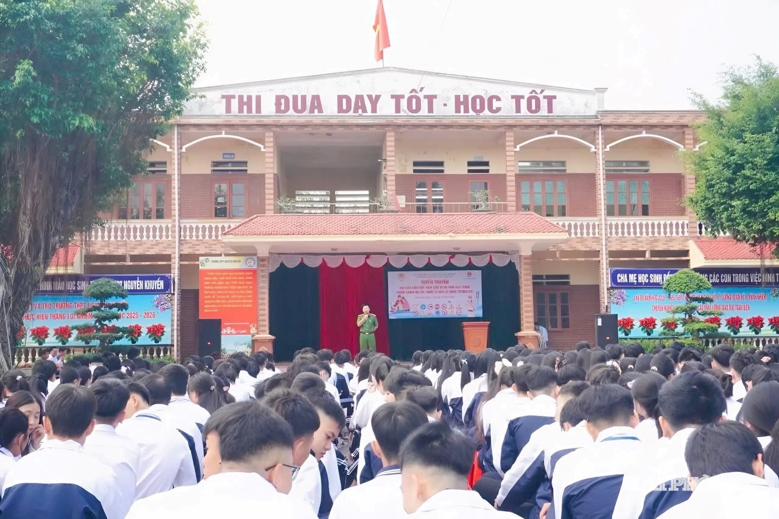 thuoc la dtu 3