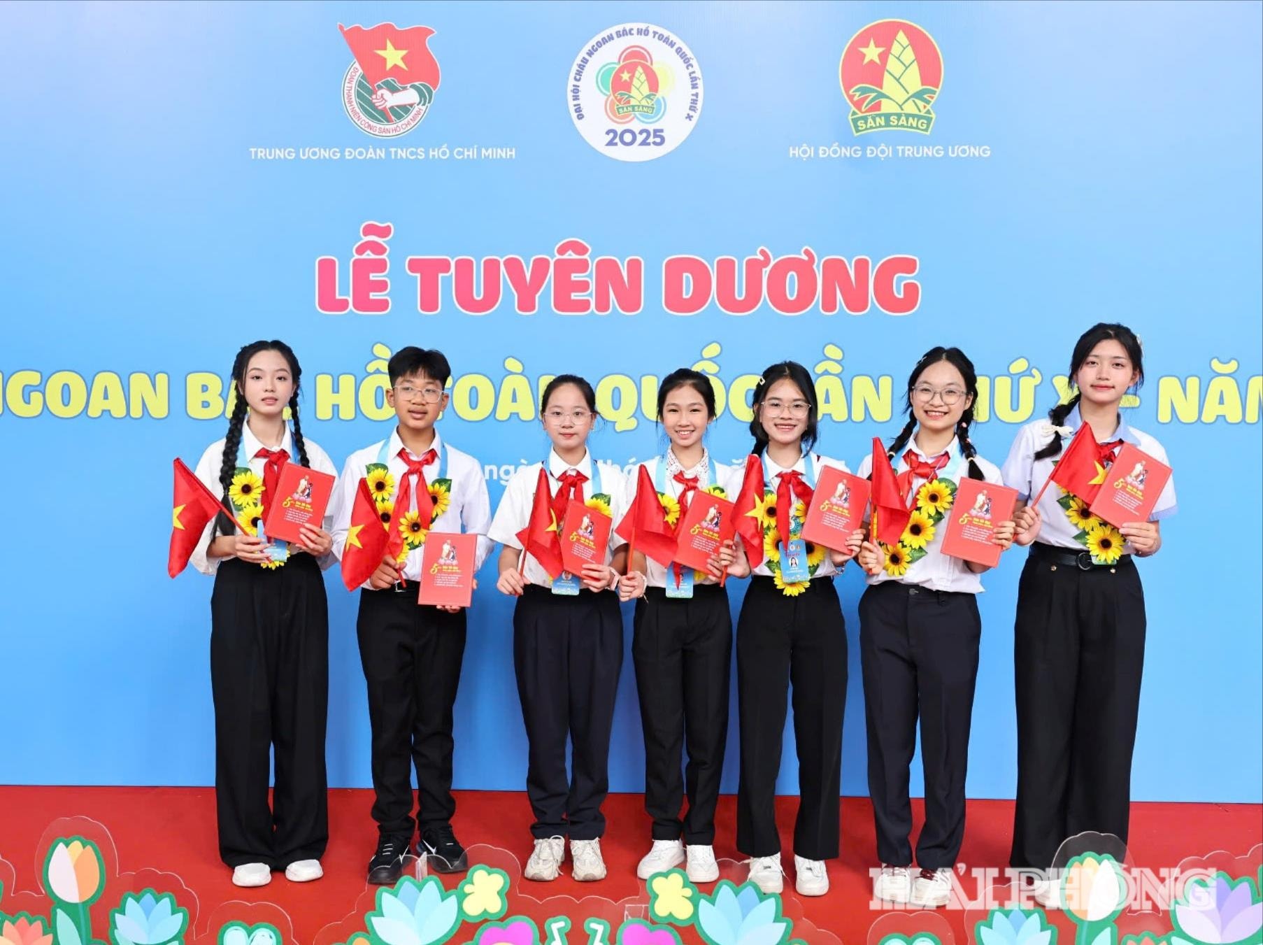 chau-ngoan-bac-ho-92316f3cbcb71291ad3516ed9263a73b.jpg