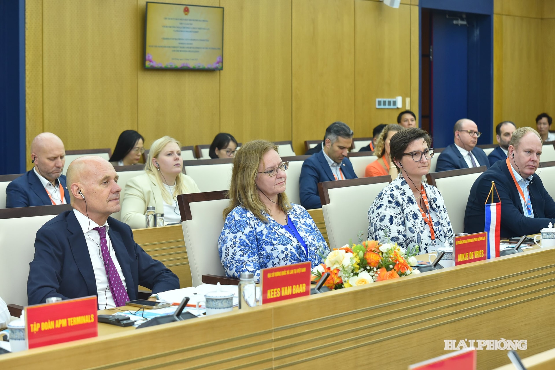 គណៈប្រតិភូមកពីក្រសួងពាណិជ្ជកម្មនិងអភិវឌ្ឍន៍បរទេសនៃប្រទេសហូឡង់បានធ្វើការនៅ Hai Phong។