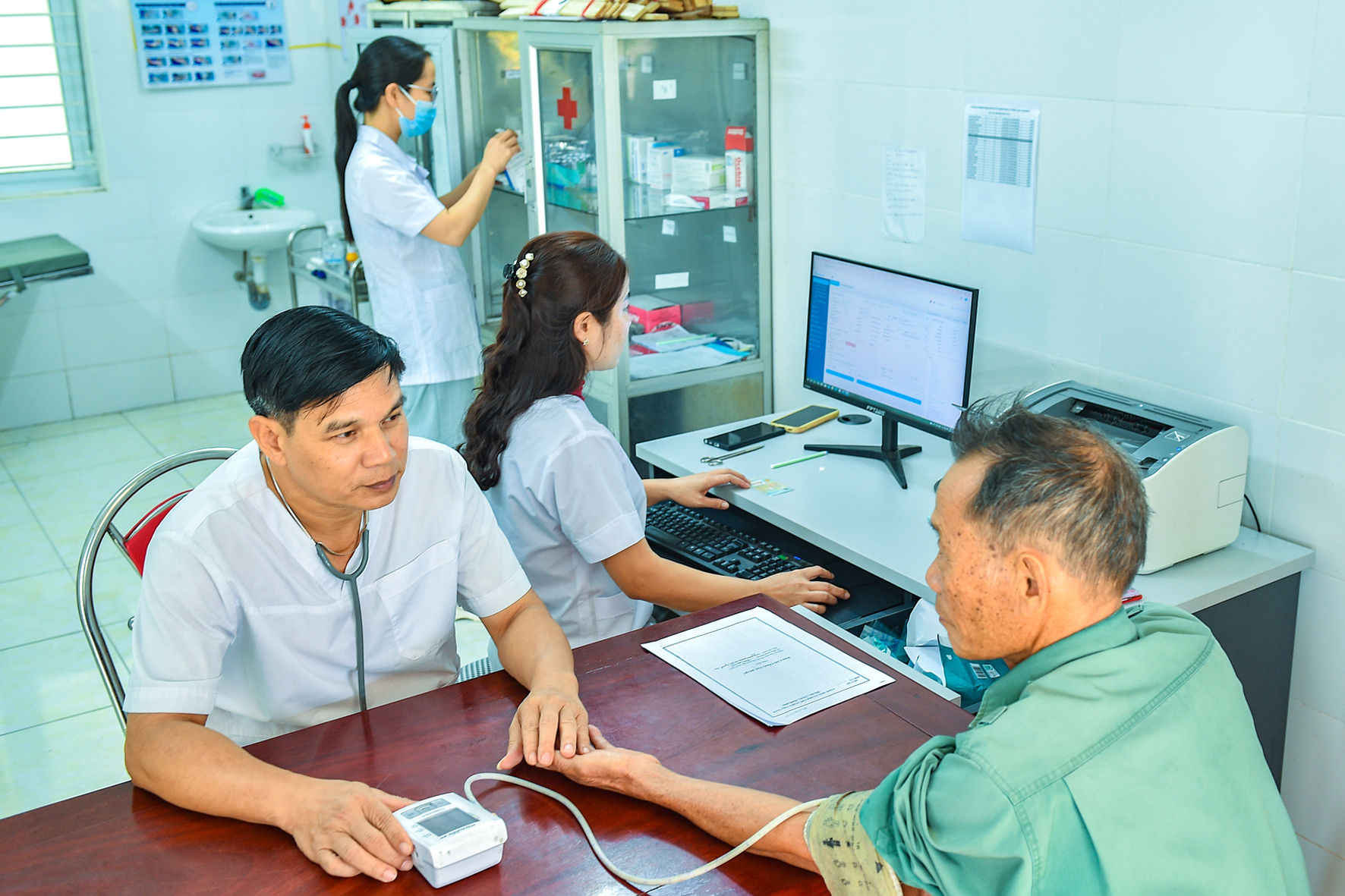Địa phương chú trọng xây dựng y tế cơ sở để chăm sóc sức khỏe ban đầu cho người dân.