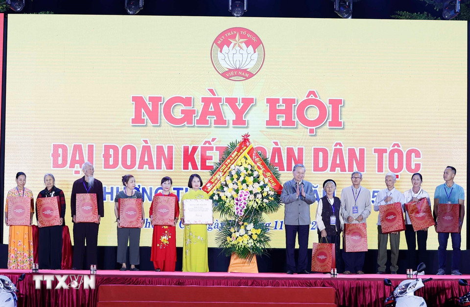tong-bi-thu-to-lam-du-ngay-hoi-dai-doan-ket-toan-dan-toc-tai-phuong-thuong-cat-ha-noi-8408711-16.jpg