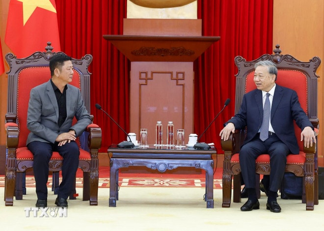 ttxvn-tong-bi-thu-to-lam-tiep-pho-chu-tich-tap-doan-luxshare-ict-15-2.jpg