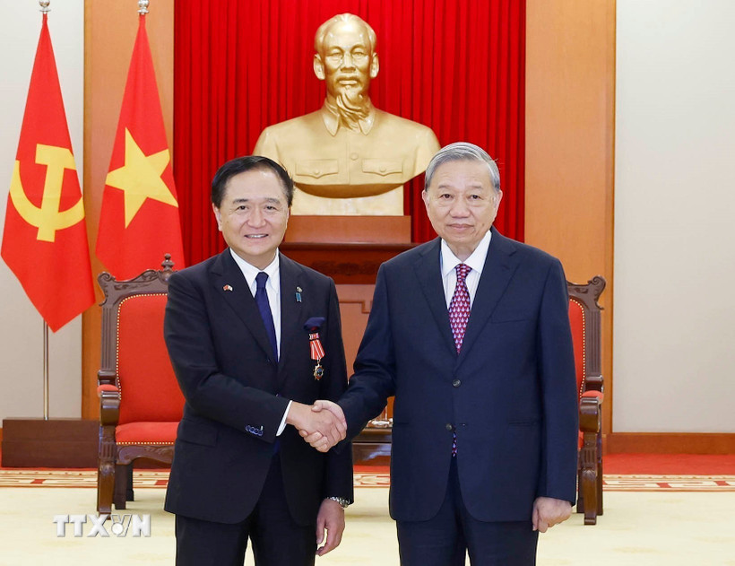 Tổng Bí thư Tô Lâm tiếp ông Kuroiwa Yuji, Thống đốc tỉnh Kanagawa, Nhật Bản. (Ảnh: Thống Nhất/TTXVN)