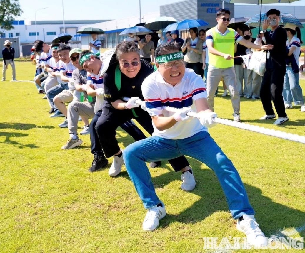 Працівники компанії Kefiko Vietnam Co., Ltd. беруть участь у спортивних заходах для покращення свого духовного життя.