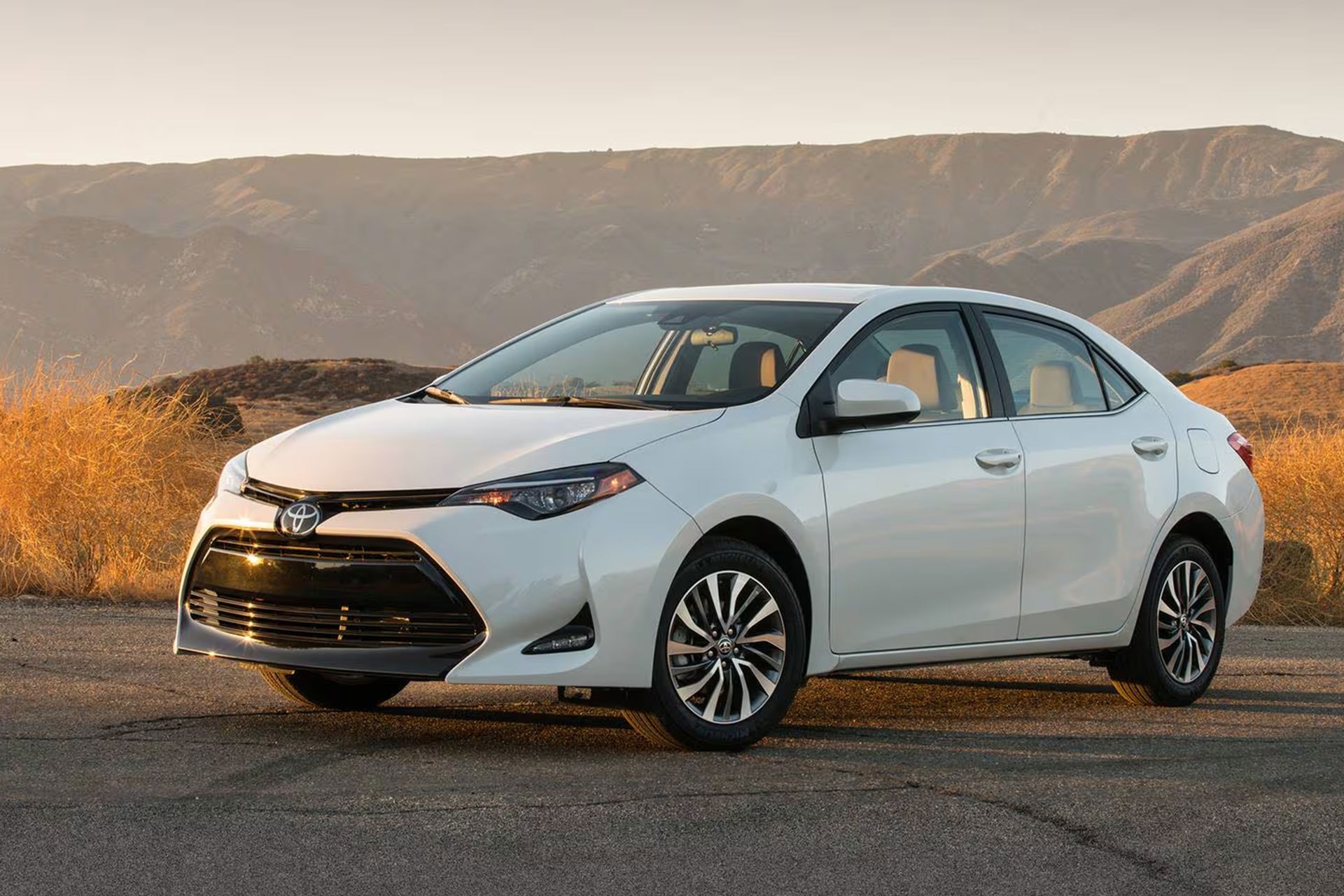 2019_toyota_corolla.jpg