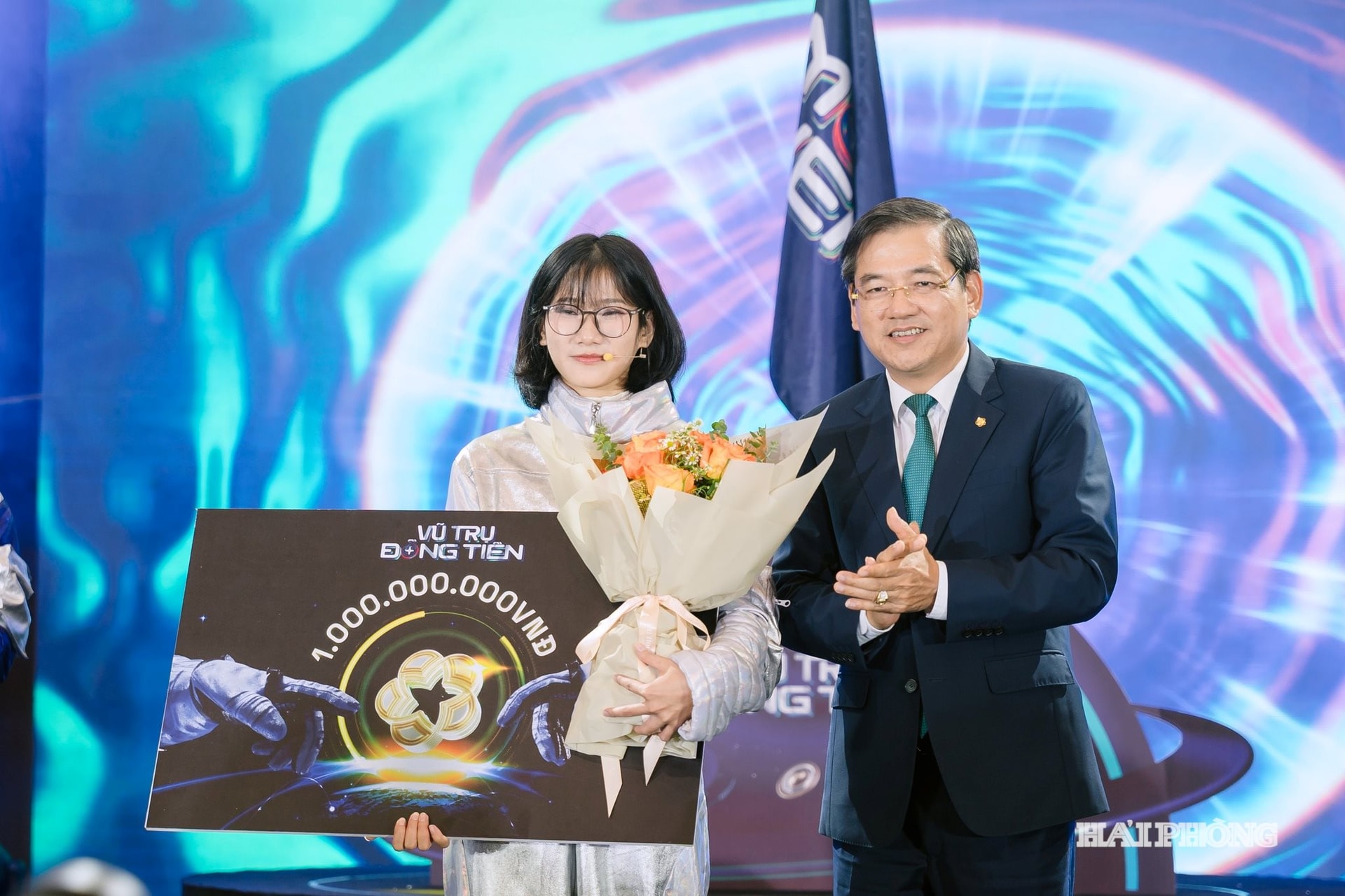 Phạm Thị Mai Hương, sinh viên năm 3, Trường Đại học Hàng hải Việt Nam là Quán quân 