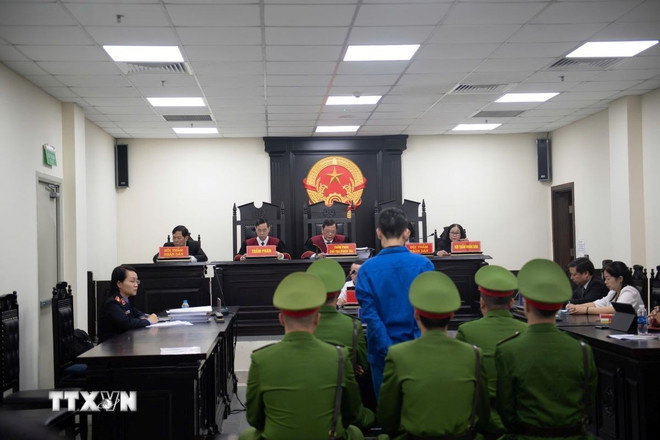 Quang cảnh phiên tòa. (Ảnh: Kim Anh/TTXVN) ttxvn-hoan-xu-vu-an-dot-quan-ca-phe-lam-11-nguoi-tu-vong-o-ha-noi-2.jpg