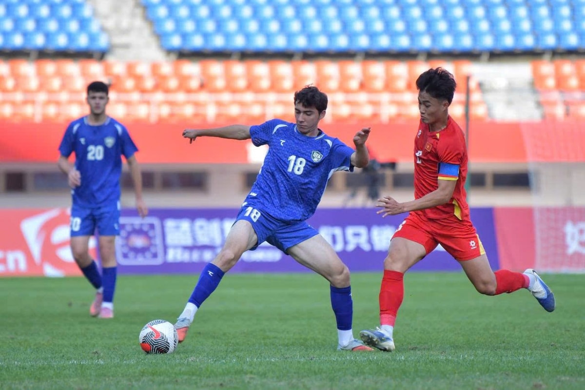 u22 han quoc vo dich panda cup 2025, tru cot u22 viet nam chan thuong nang hinh anh 2