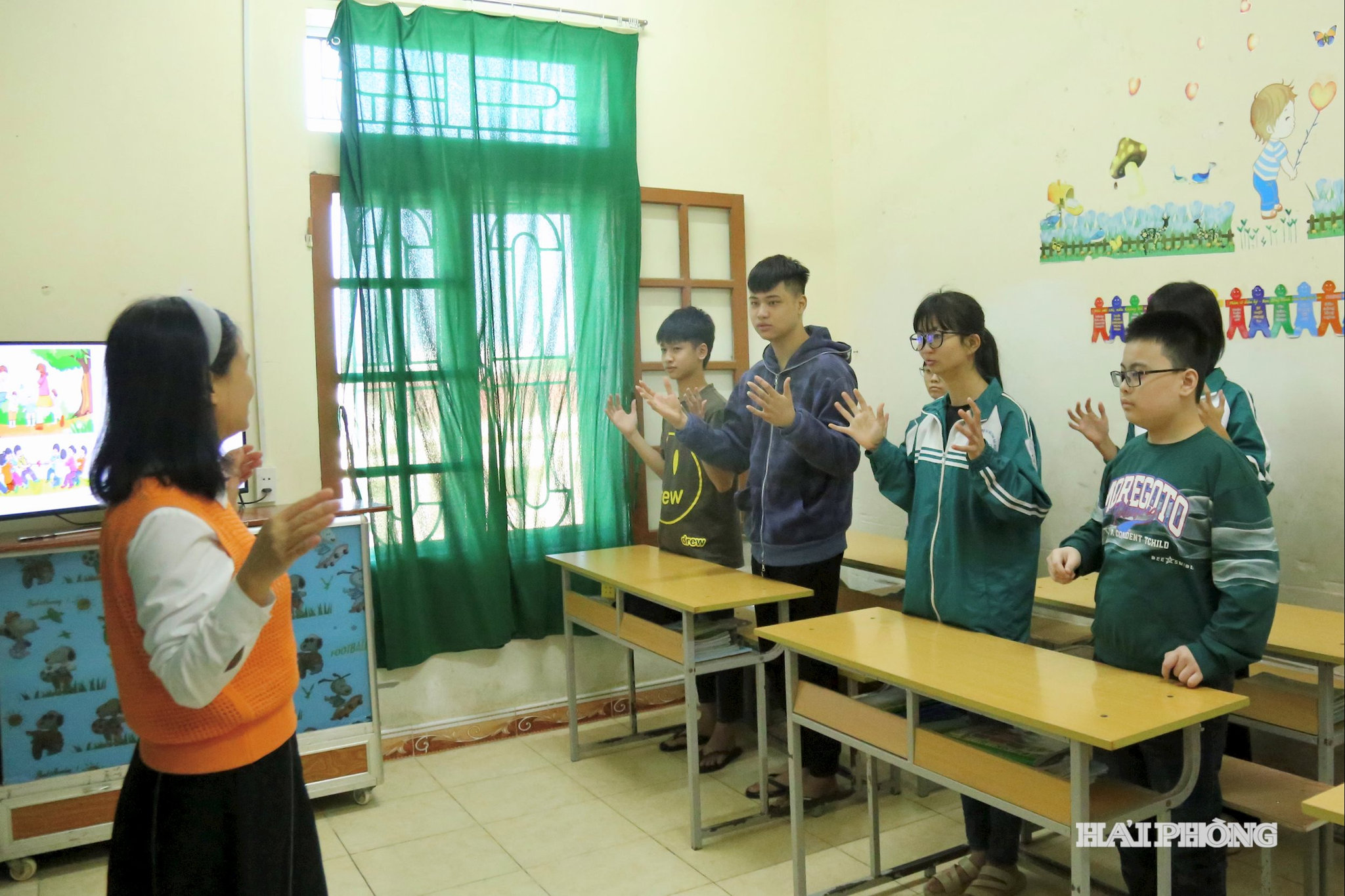 giao-vien-dac-biet1.jpg