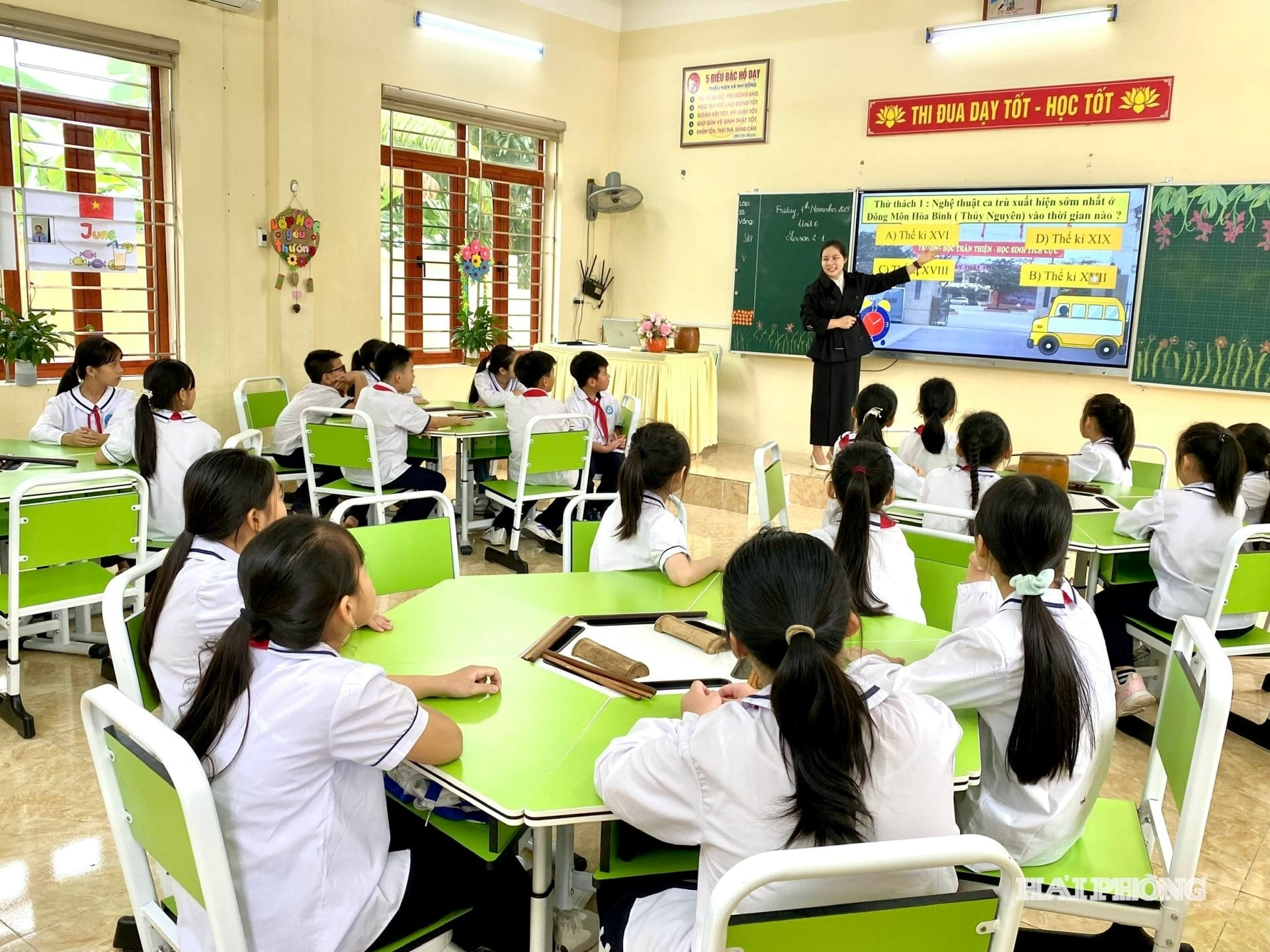 co-tro-truong-hoa-binh.jpg