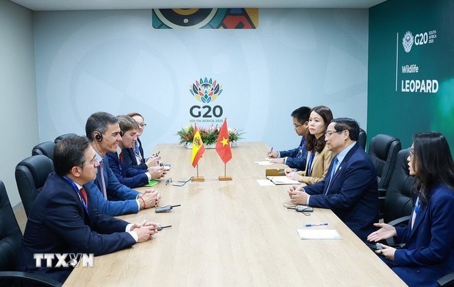 ttxvn-thu-tuong-pham-minh-chinh-gap-thu-tuong-tay-ban-nha-pedro-sanchez-3.jpg
