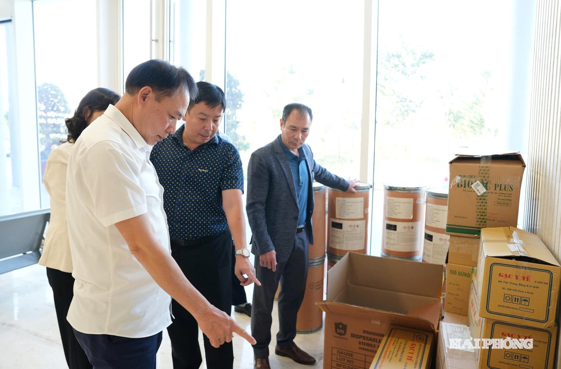 শহরের স্বাস্থ্য খাত পর্যাপ্ত ওষুধ এবং চিকিৎসা সরবরাহ নিশ্চিত করে।