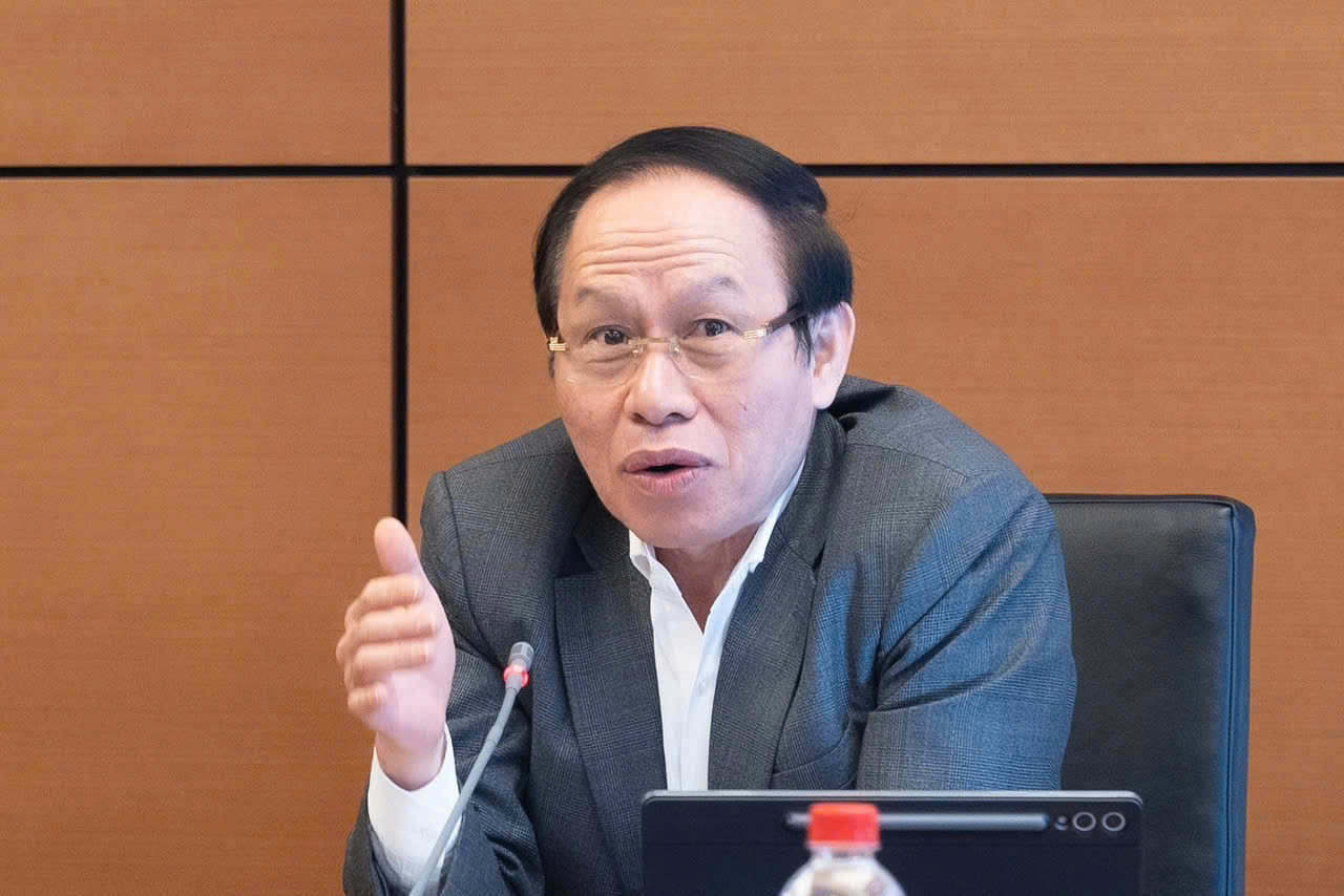 le-tien-chau(2).jpg