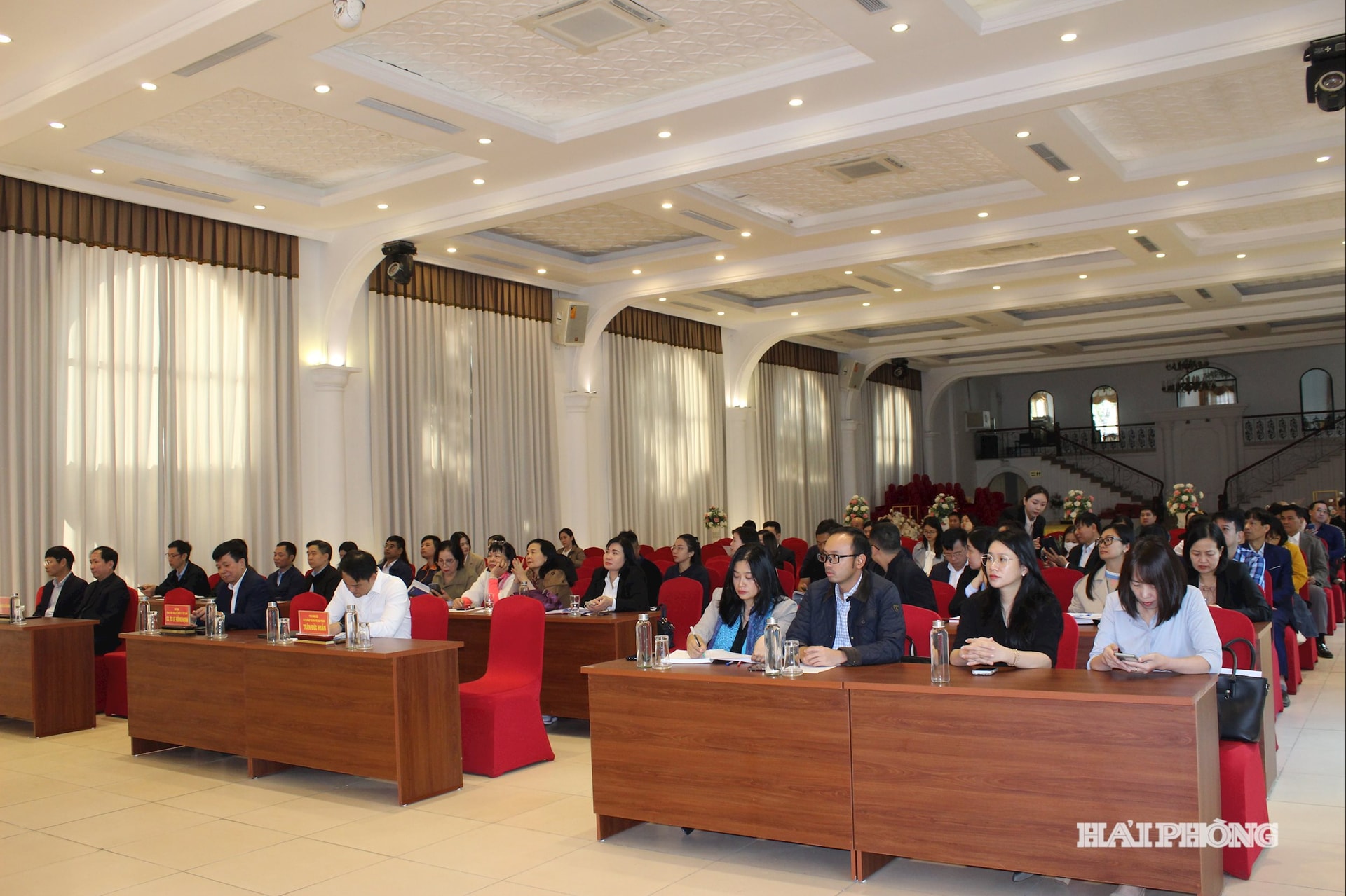 Các đại biểu tham gia tập huẫn.