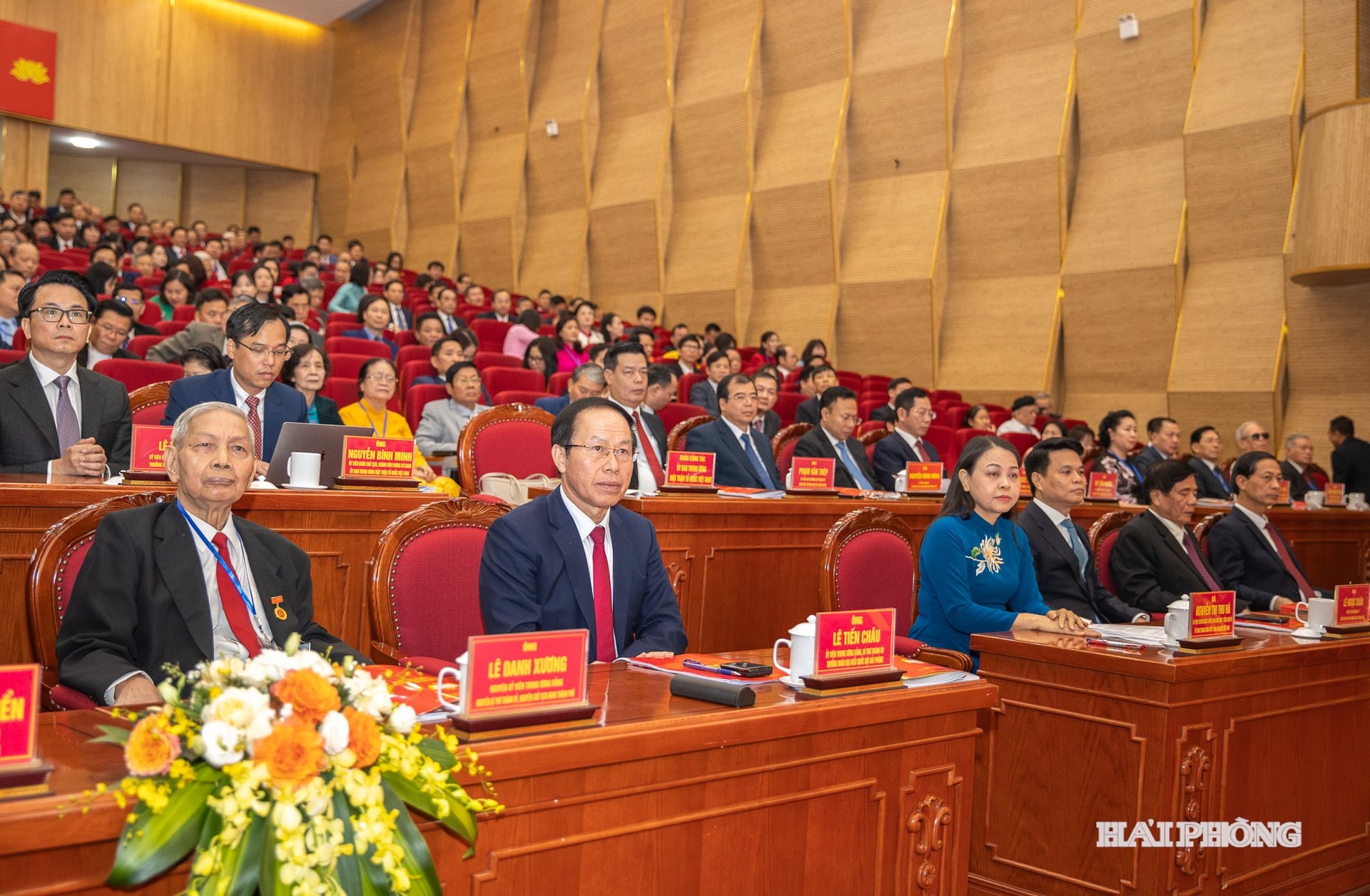 Các đại biểu dự đại hội