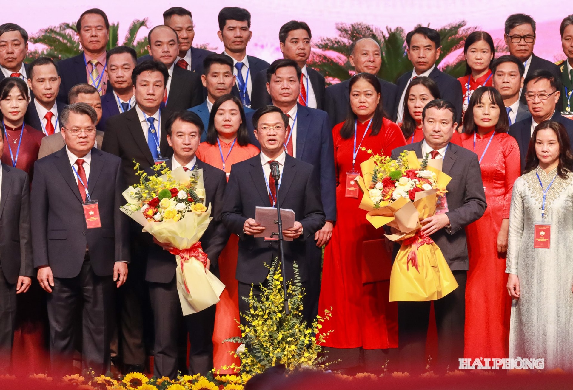 Đồng chí Phạm Văn Lập, Phó Bí thư Thành uỷ, Chủ tịch Uỷ ban MTTQ Việt Nam thành phố phát biểu nhận nhiệm vụ