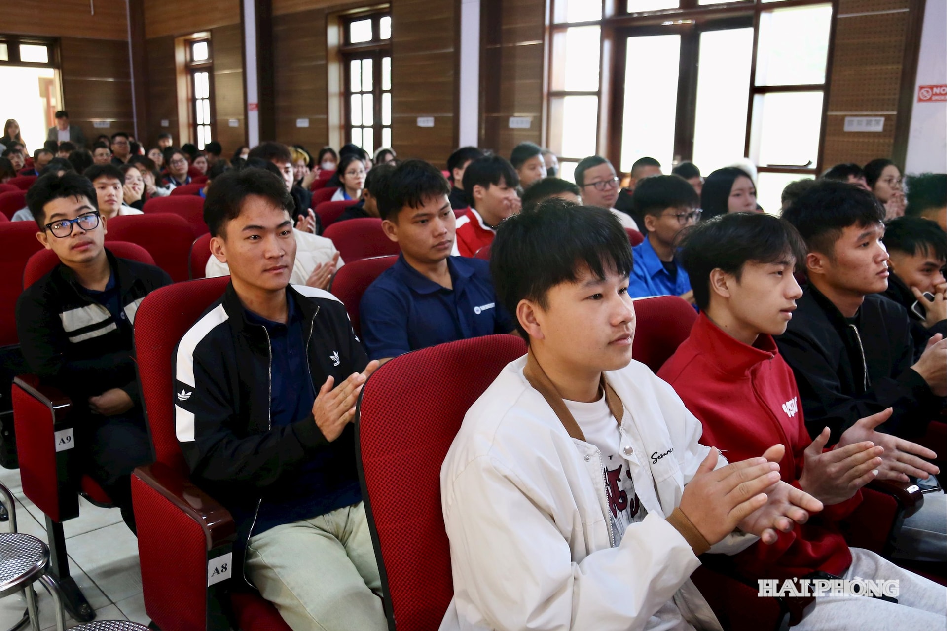 mua-ban-nguoi1.jpg