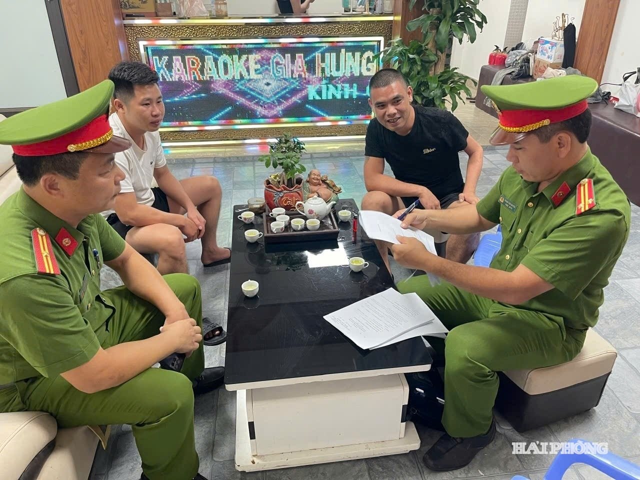 cong-an-xa-viet-hoa.jpg