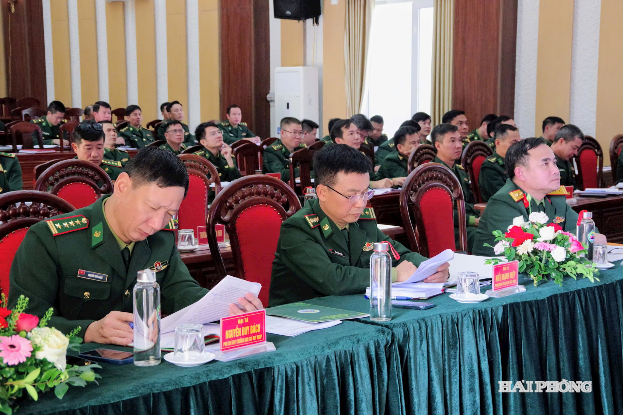 Các đại biểu dự hội nghị