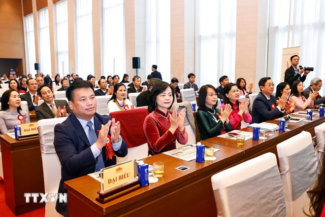 ttxvn-dai-hoi-thi-dua-yeu-nuoc-uy-ban-thuong-vu-quoc-lan-thu-nhat-7.jpg