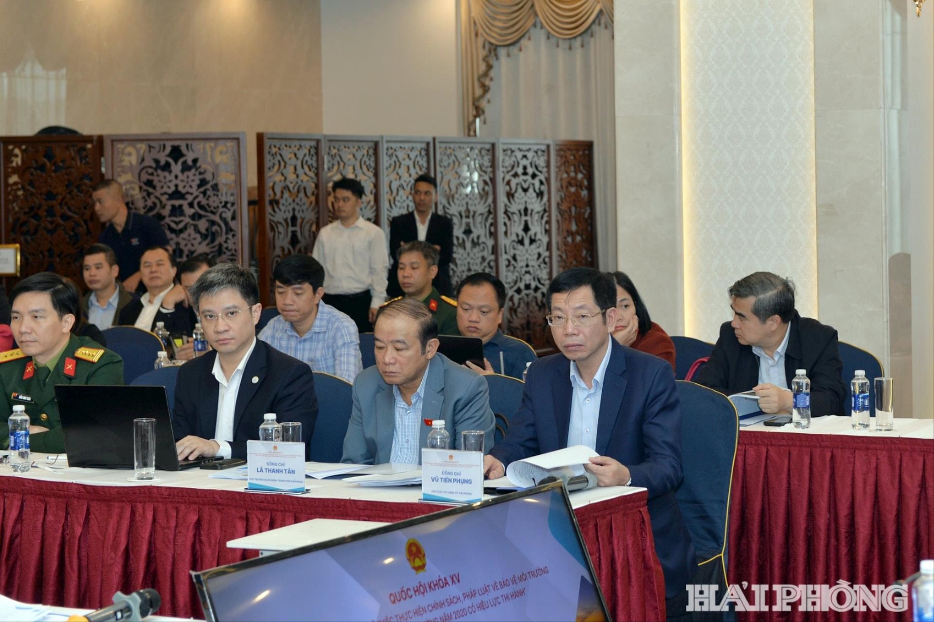 Delegáti účastnící se konference.