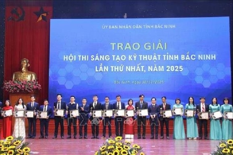 trao-giai-1.jpg