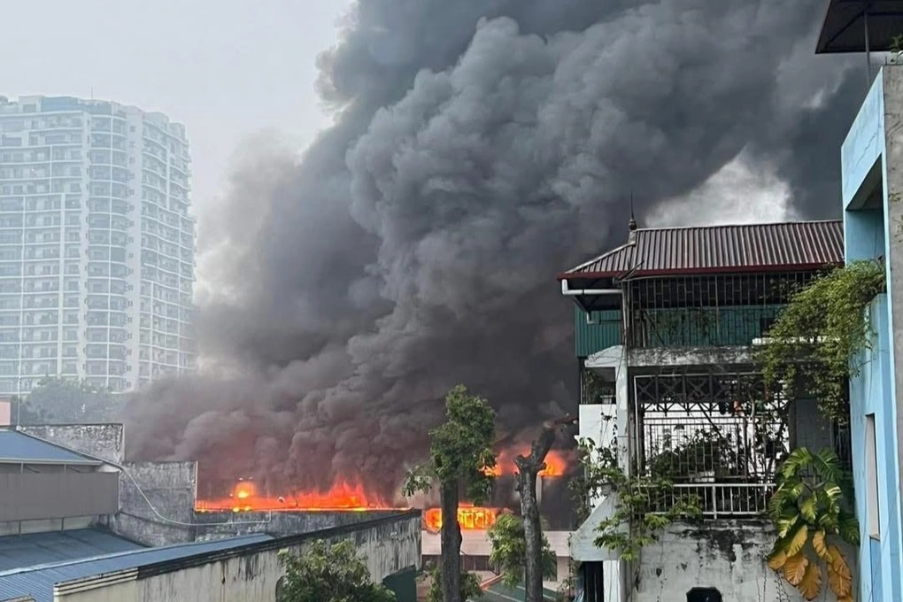 Cháy lớn tại Nhà máy Bia Hà Nội - 1