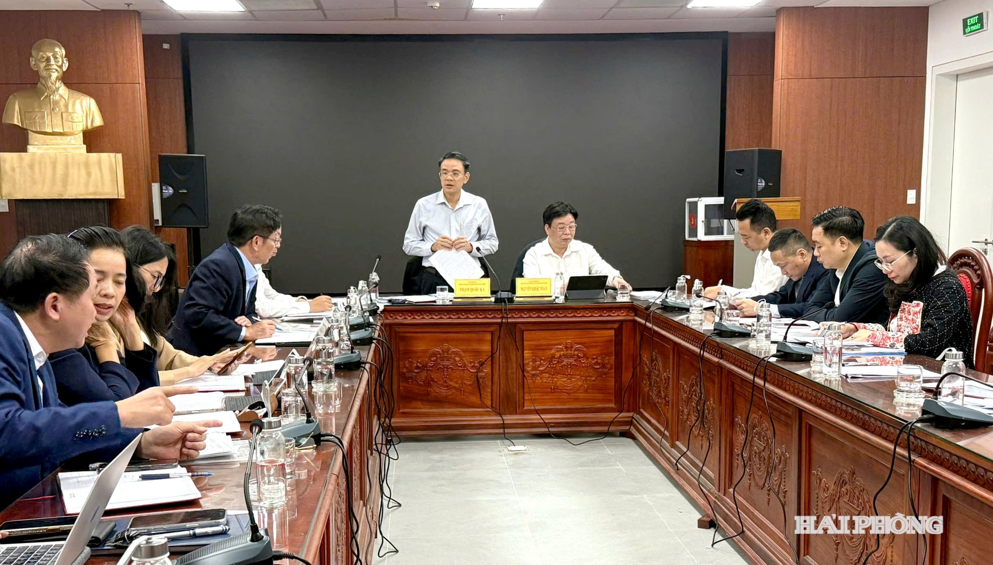 Đồng chí Phạm Quốc Ka, Trưởng ban Pháp chế phát biểu