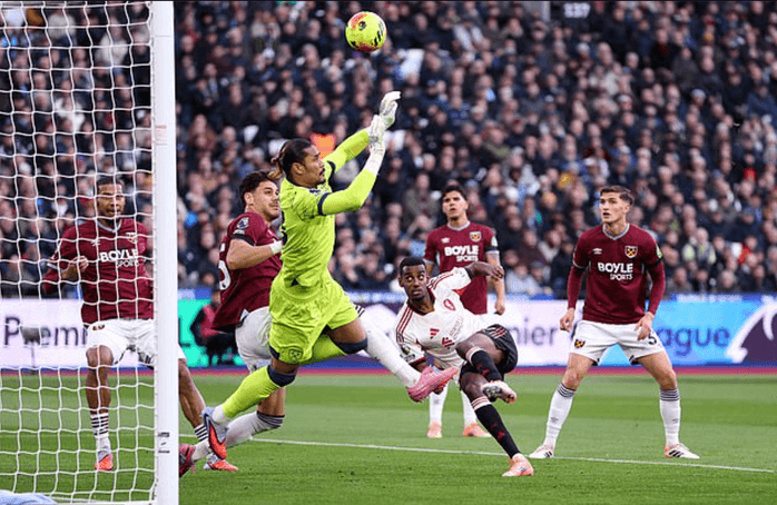 Liverpool đánh sập
