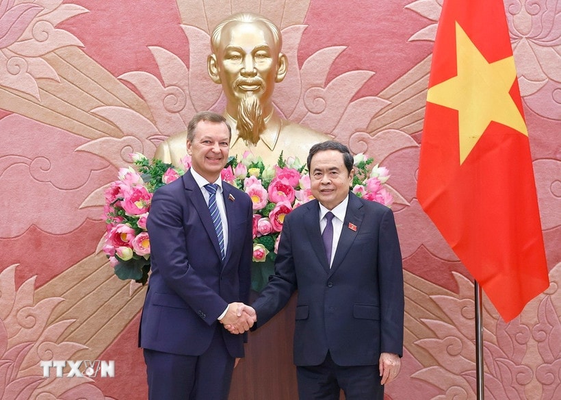 Chủ tịch Quốc hội Trần Thanh Mẫn tiếp ông Andrey Vladimirovich Yatskin, Phó Chủ tịch Thứ nhất Hội đồng Liên bang Quốc hội Liên bang Nga. (Ảnh: Doãn Tấn/ TTXVN)