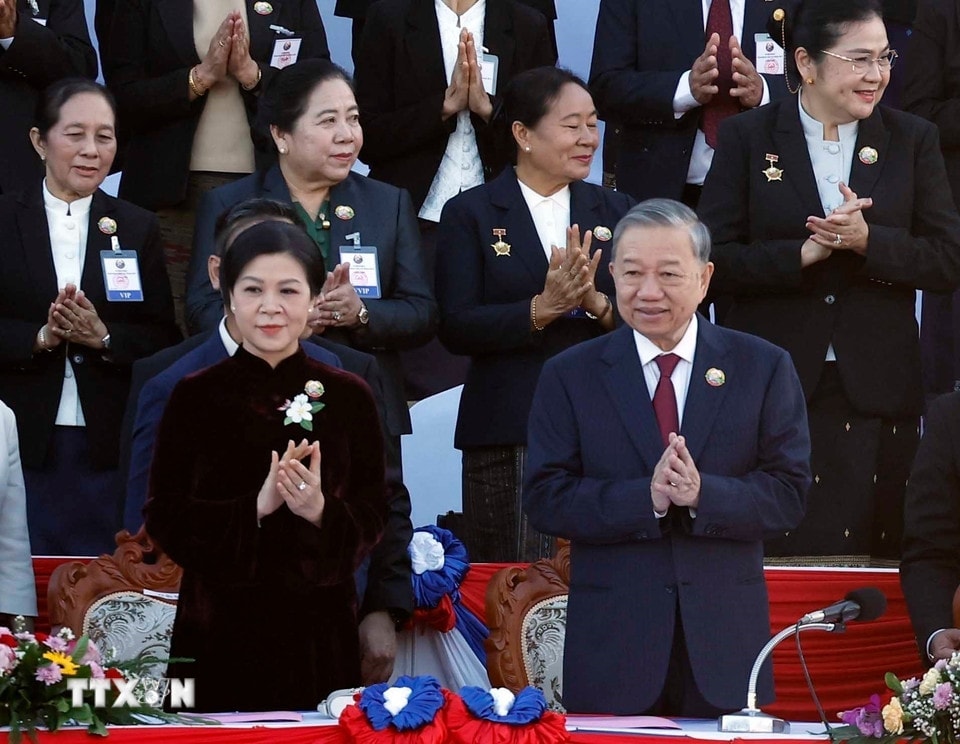 Tổng Bí thư Tô Lâm và Phu nhân dự Lễ kỷ niệm 50 năm Quốc khánh Lào- Ảnh 4.