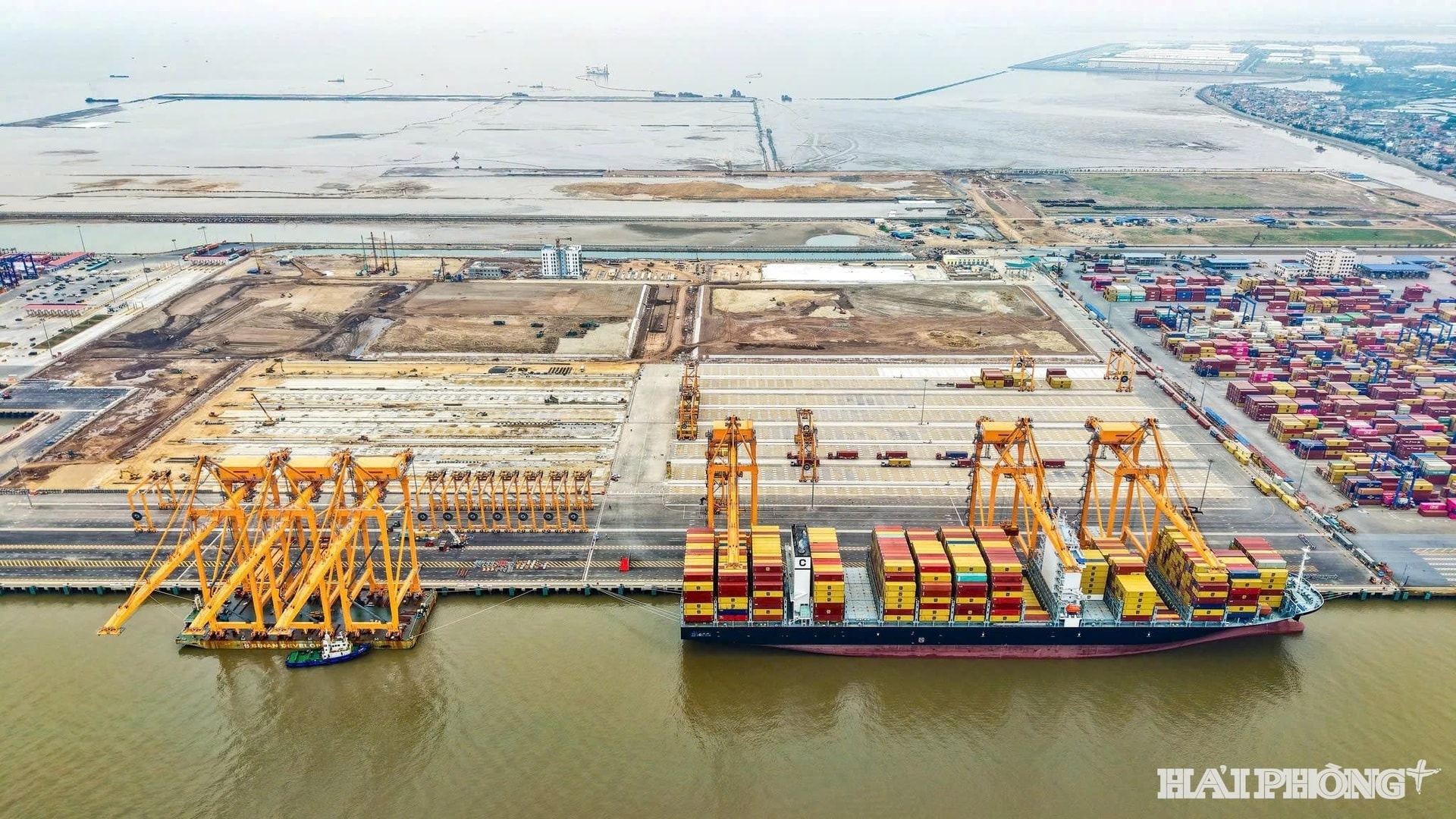 Hải Phòng đang đứng trước nhiều cơ hội mở ra triển vọng kết nối sâu hơn vào mạng lưới vận tải, thương mại toàn cầu.