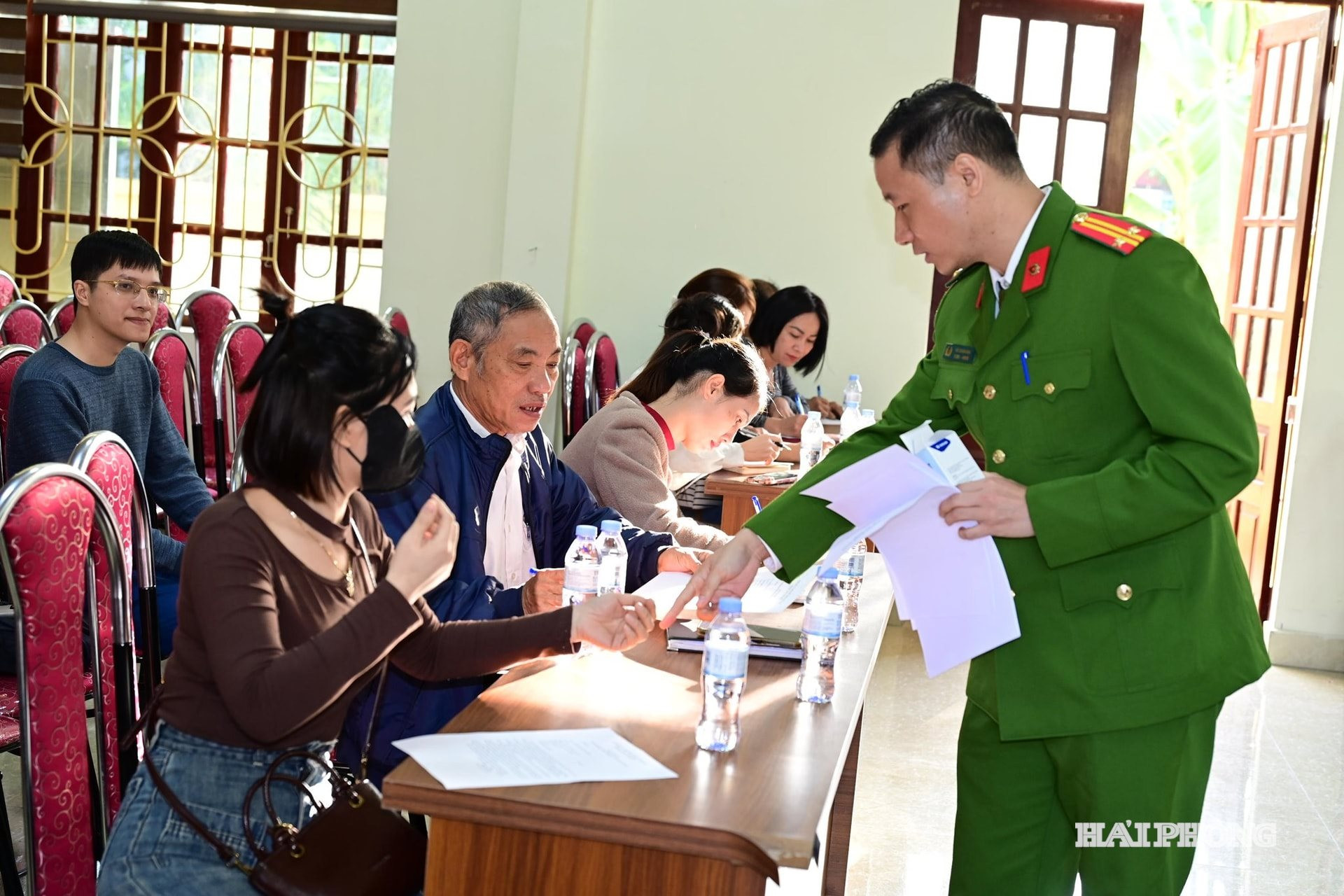 cong-an-thanh-pho.jpg